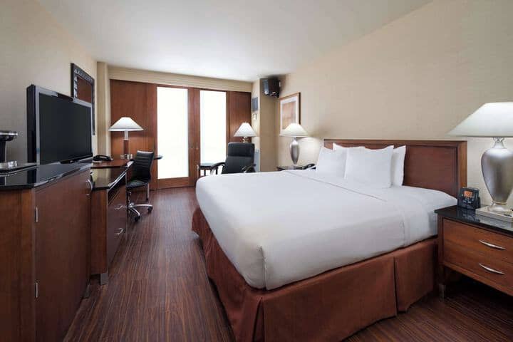 Room 17 of 109