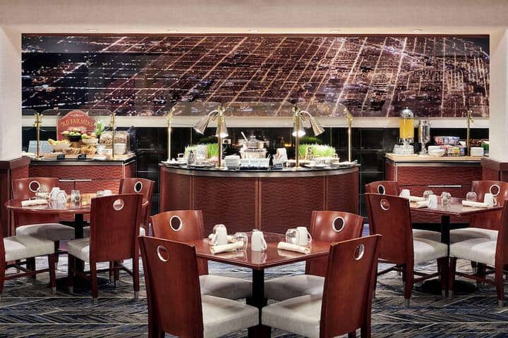 Dining 56 of 109